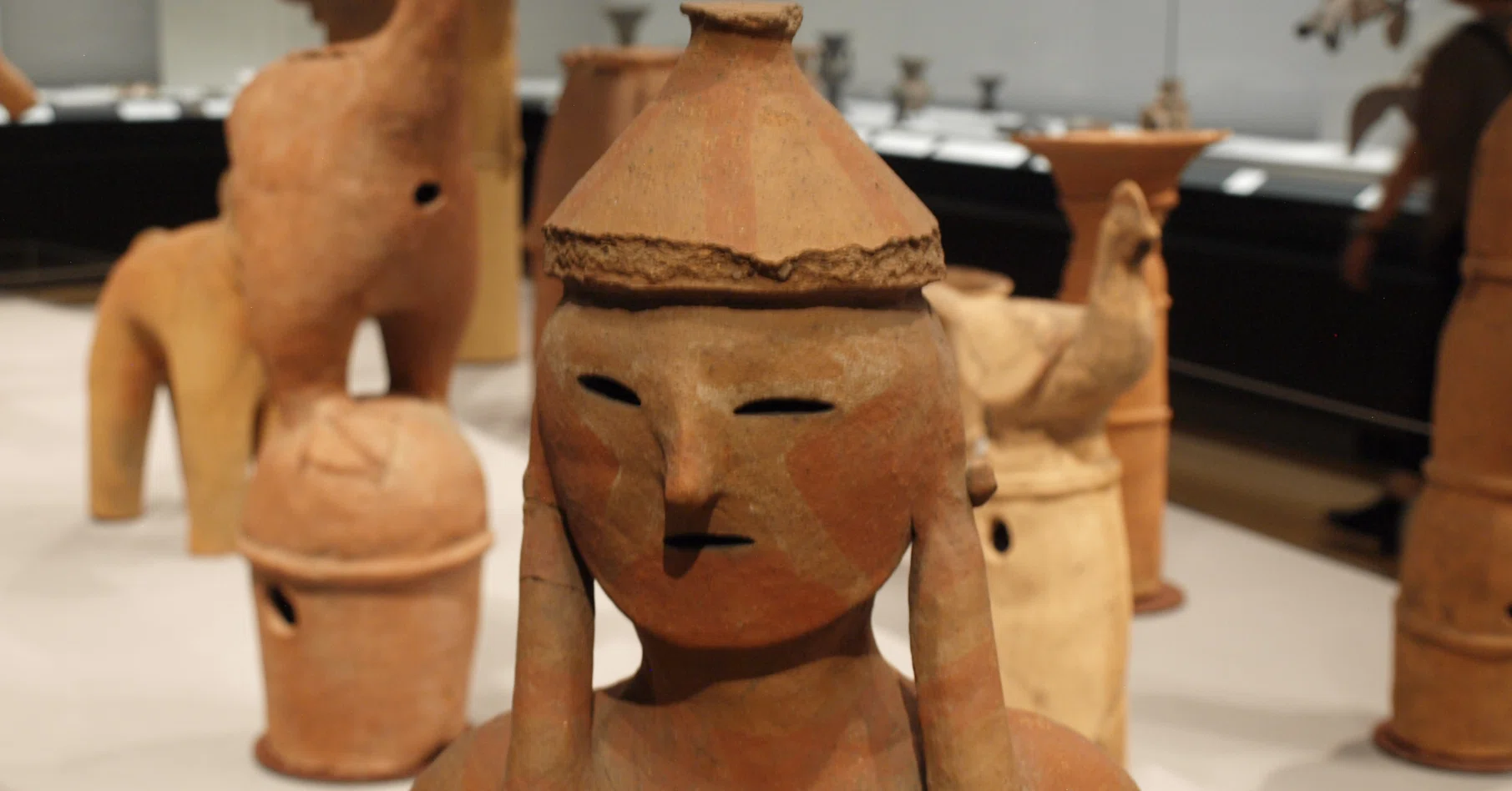ただ今展示中⑨《埴輪 胡座の男子》古墳時代・6世紀、東京国立博物館