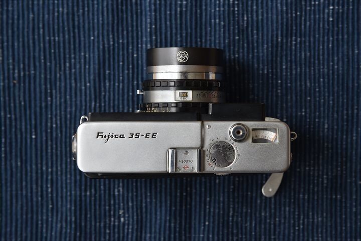 じいちゃんの『FUJICA 35EE』で孫がひ孫を撮る|鉄人 じいちゃんの『FUJICA 35EE』で孫がひ孫を撮る|鉄人