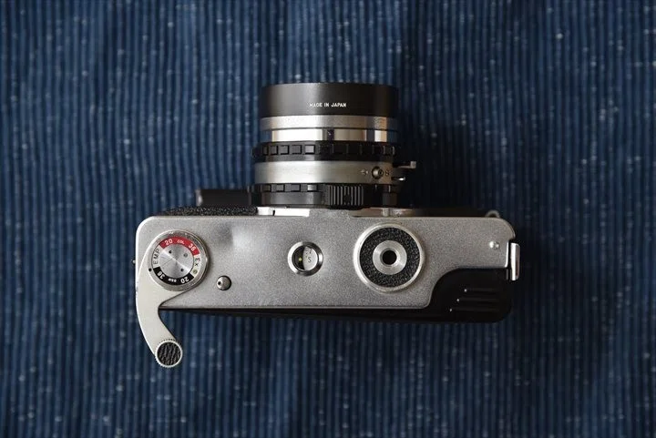 じいちゃんの『FUJICA 35EE』で孫がひ孫を撮る｜鉄人