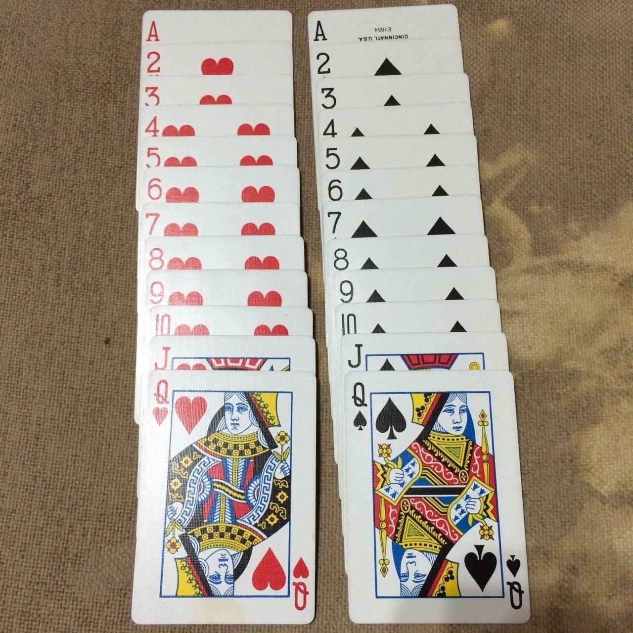 一度に複数の人の選んだカードを当てる壮大なマジック - カード