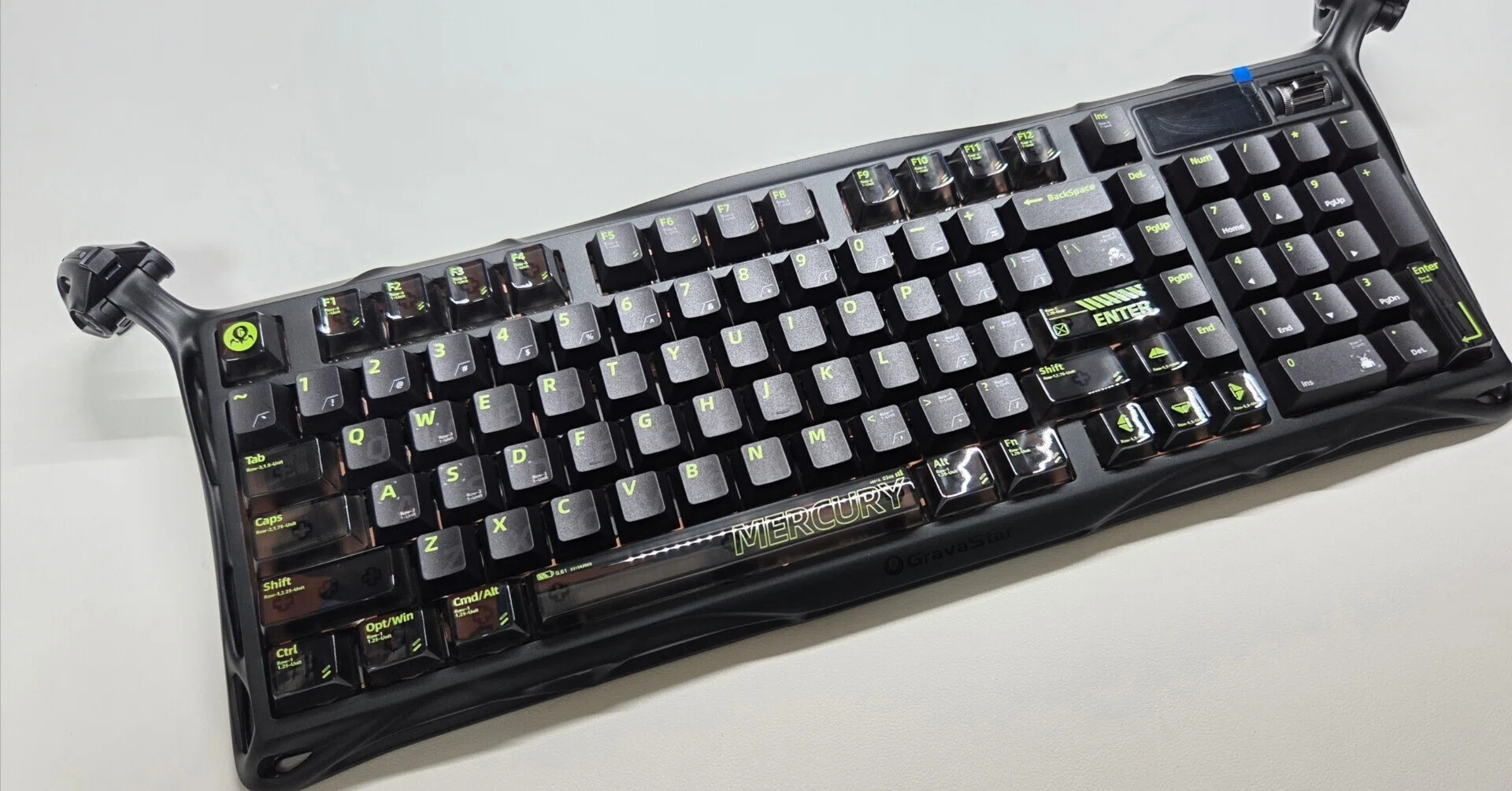 GRAVASTAR K98 Proを使用してみて正直レビュー｜しじまアオ（裏側）