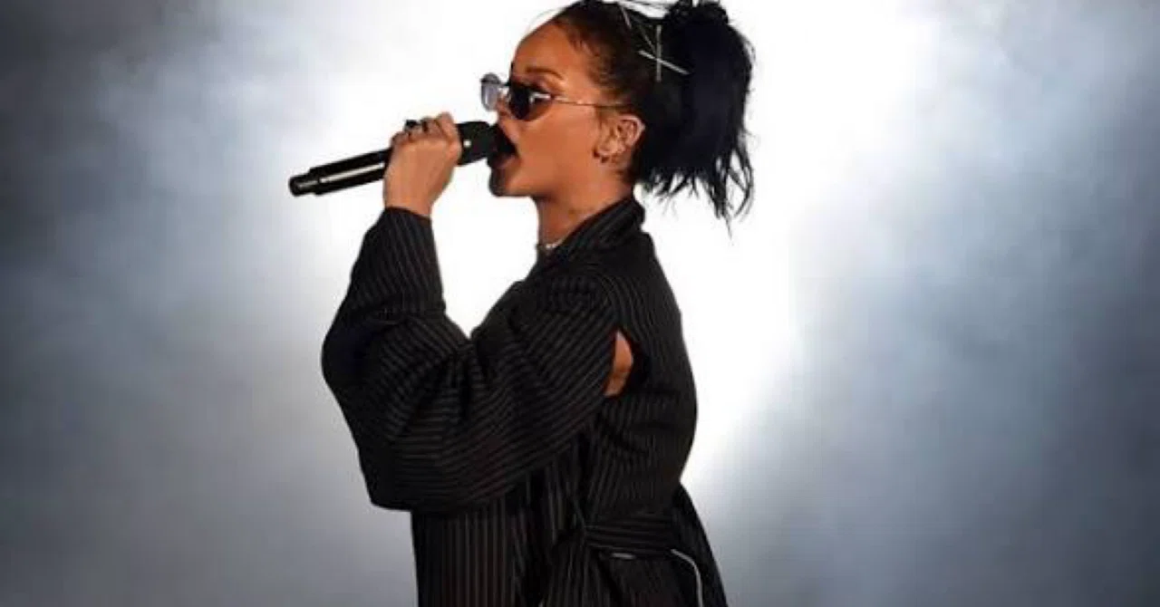 非売品 Rihanna ANTI CREW ブラックベスト 非売品 Rihanna ANTI CREW