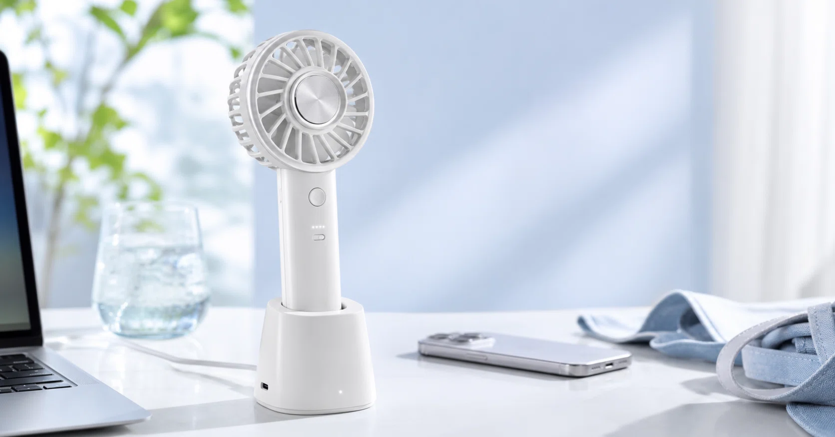 CIO ハンディファン ホワイト おまけ 【充電スタンド】付き CIO ハンディファン ホワイト おまけ 【充電スタンド】付き CIO