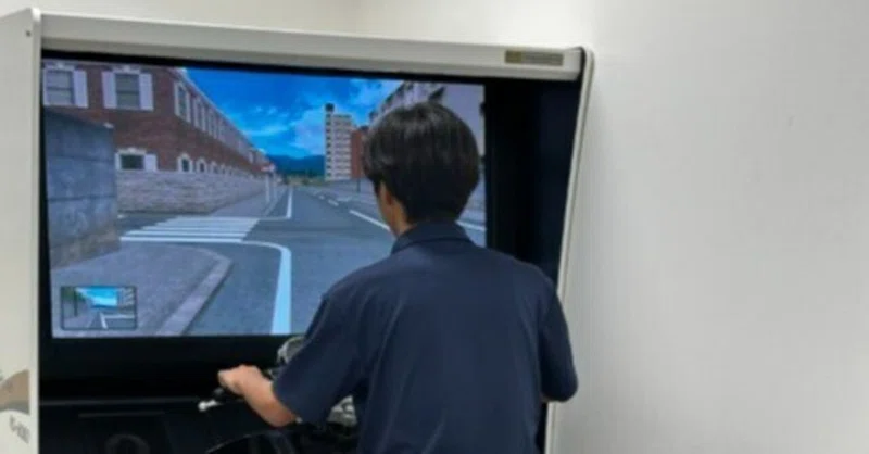 【慣れの中に潜む危険。ドライビングスクールかいなんで単車通学生の交通安全教室を開催！】海南高校海南校舎