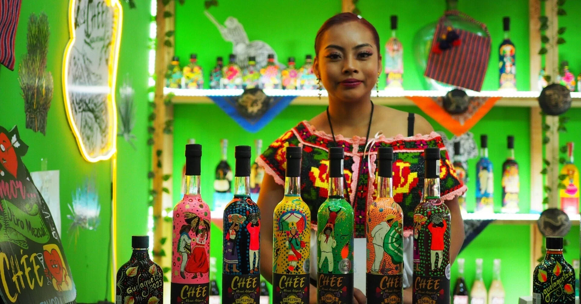 オアハカのお祭りで出会うメスカル。4杯までと決めている理由｜Feria
