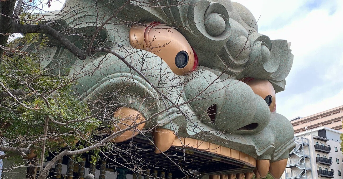 獅子とローズちゃんに会いに。 難波八阪神社と高島屋史料館（高島屋東