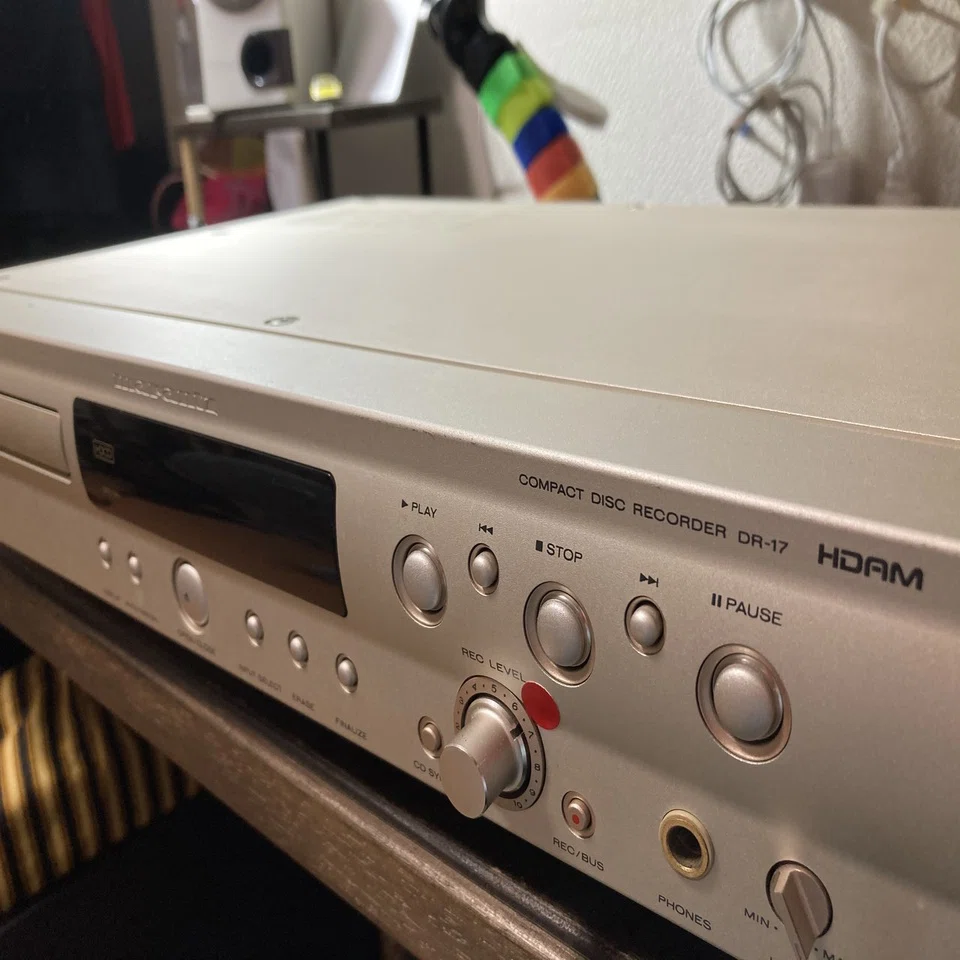 音響機器marantz(CDプレイヤー)が壊れたので修理してみた｜ひかさん