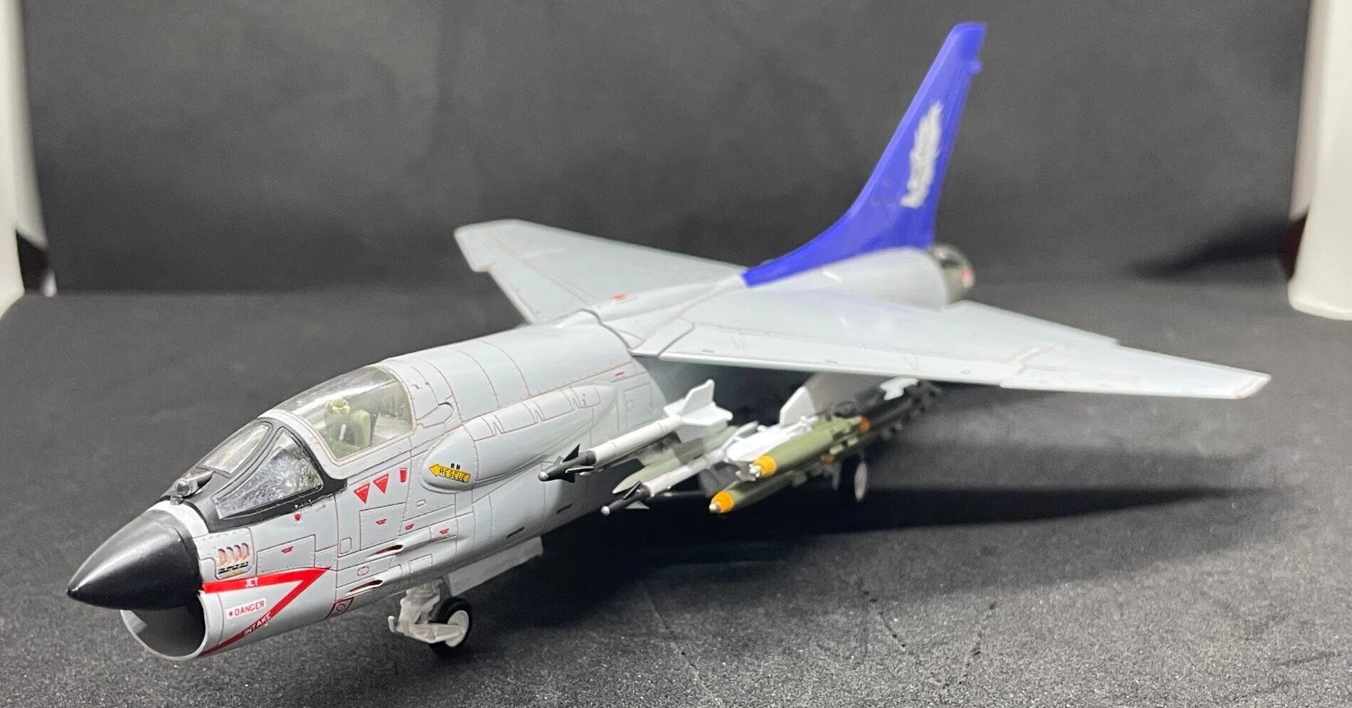 1/72F8Eクルセイダーをつくってみた｜こねこなめこ