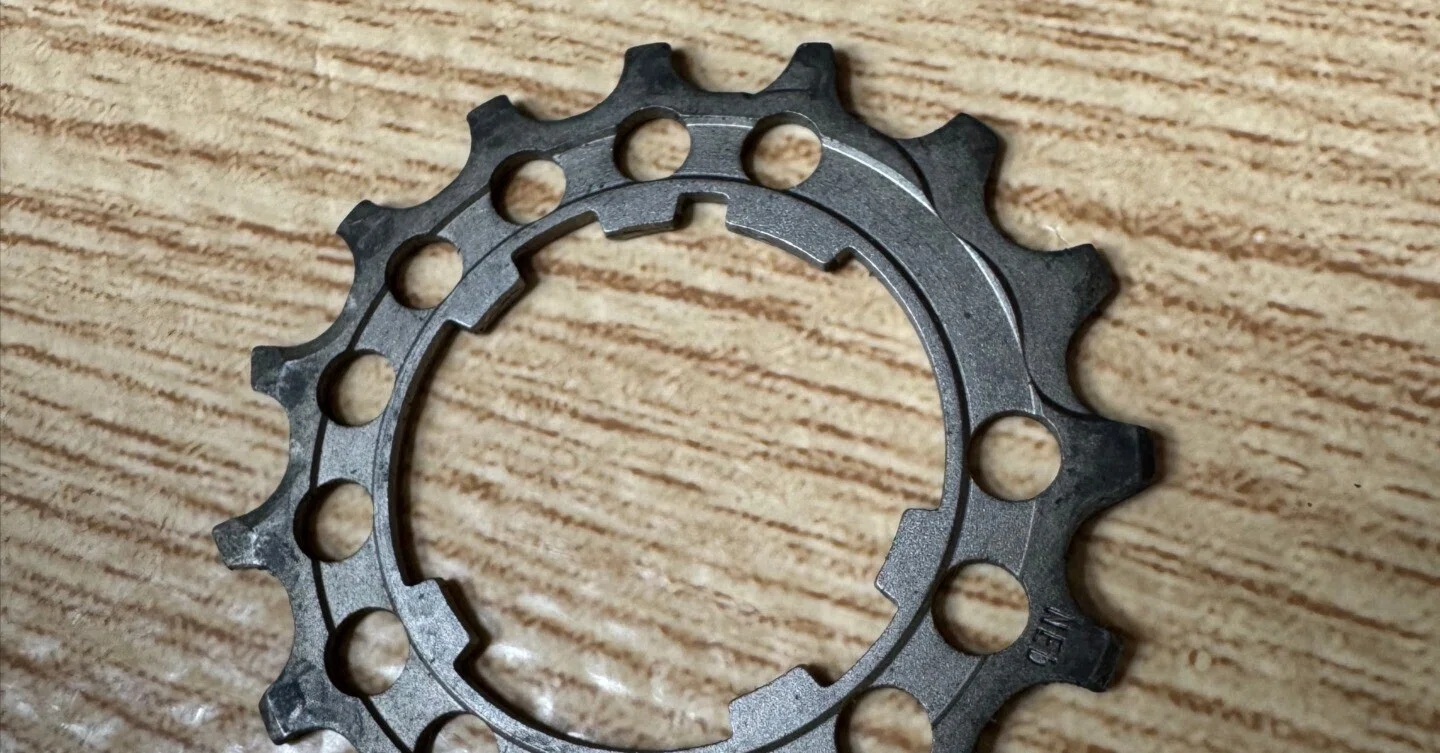 ディスクロードバイクを組む⑦ホイールにスプロケをつける｜勝浦かつ
