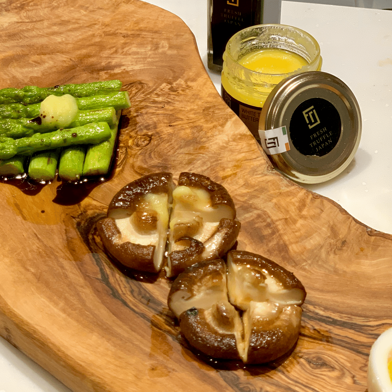 トリュフバターでいただく野菜のグリル Fresh Truffle Japan Note