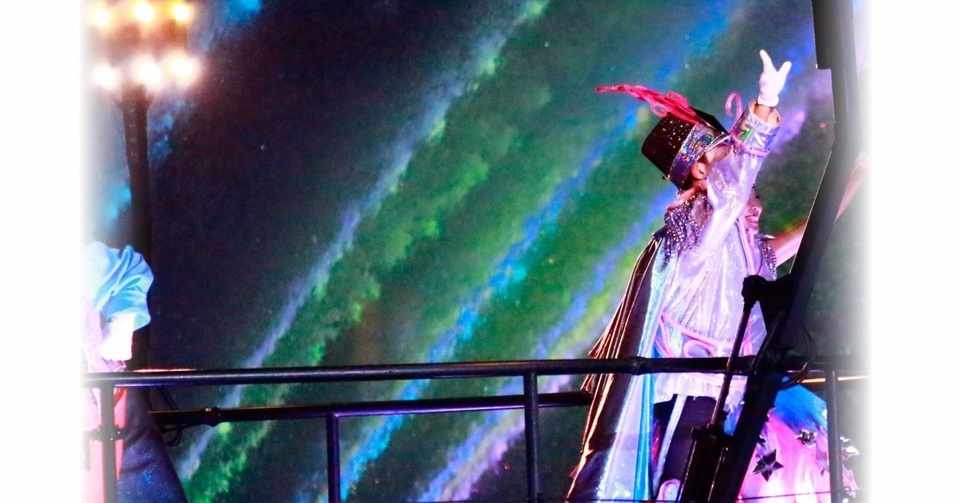 ヲタ活 東京ディズニーリゾートにお出かけ 準備しておくべきものリスト これがあれば失敗 も後悔もしない ショー パレード キャラクターグリーティング派編 Ena Note