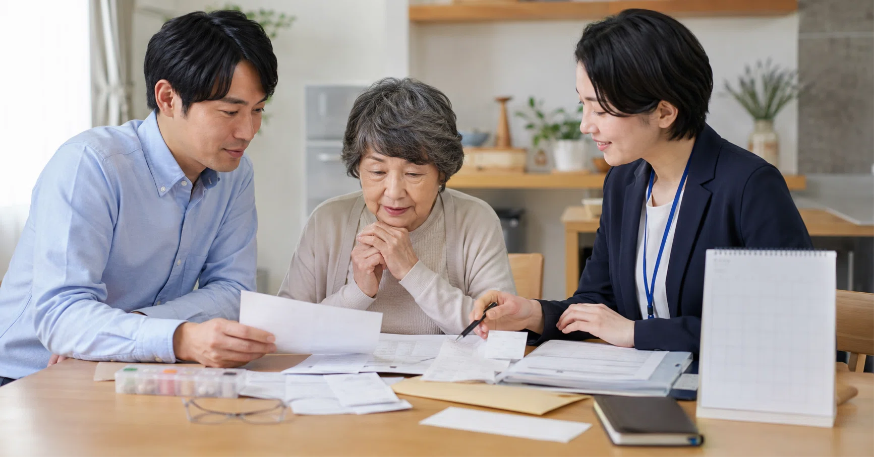 2026年8月、高額療養費は「最大7％引上げ・年間53万円」へ。負担が