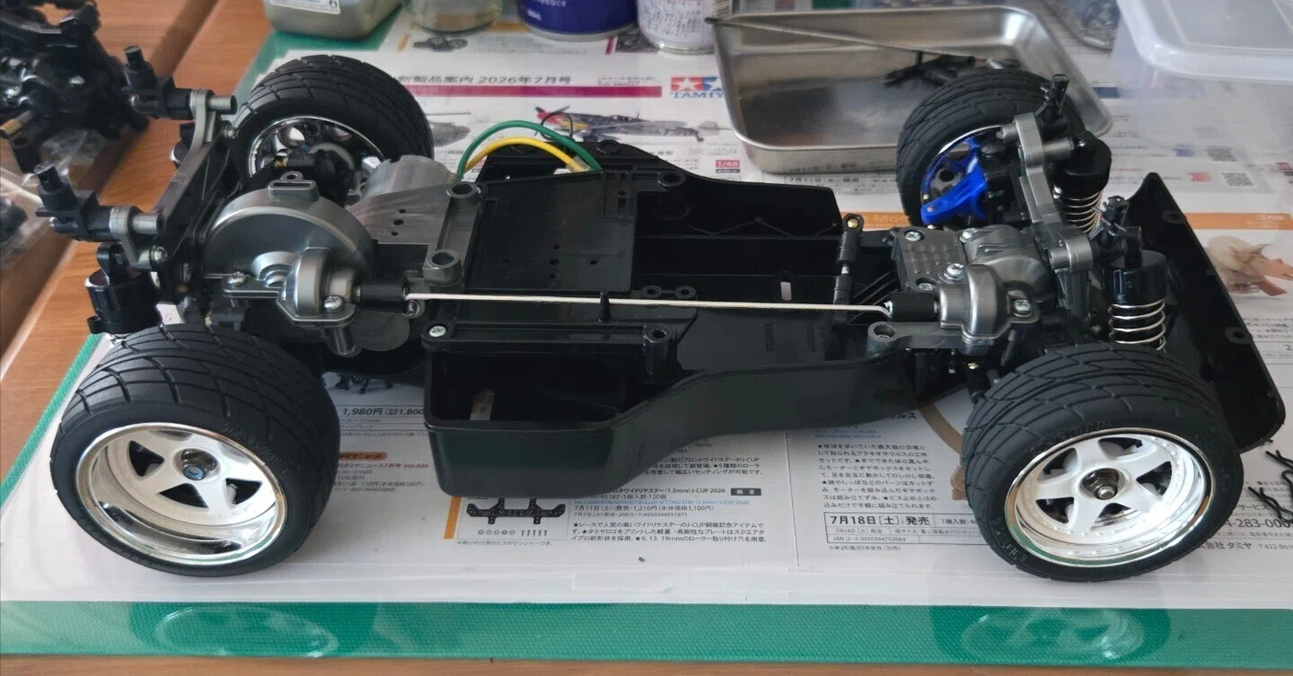 タミヤ　ポルシェ　シャーシのみ ポルシェ934用シャーシ製作(1)｜はっちゃぶろう