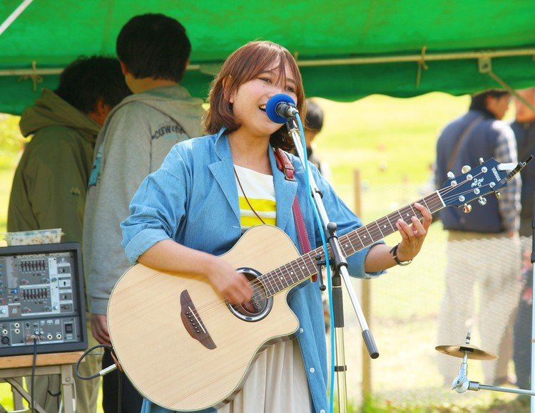 野外アコースティックイベント「僕等の生音」の１日目の模様をアップしています。

仙台で活動するシンガーソングライターりょうかさん。