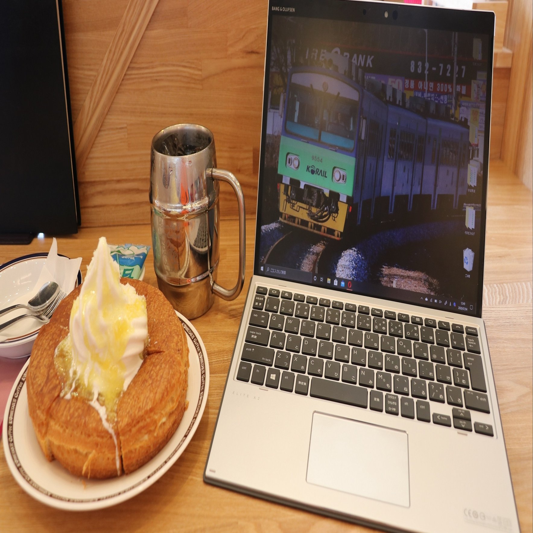 HP Elite x2 G4を買ってみました｜地底人かきたま