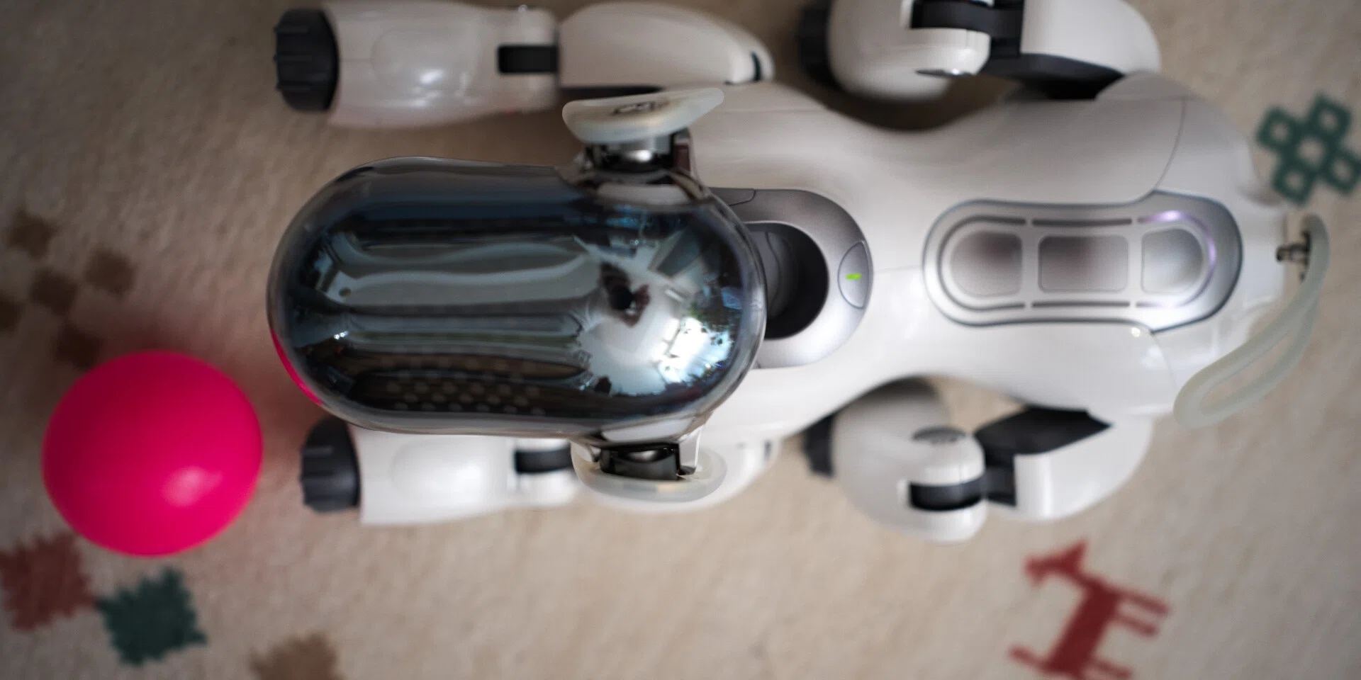 ソニーデザインの傑作？ AIBO ERS-7｜ON+Gadget