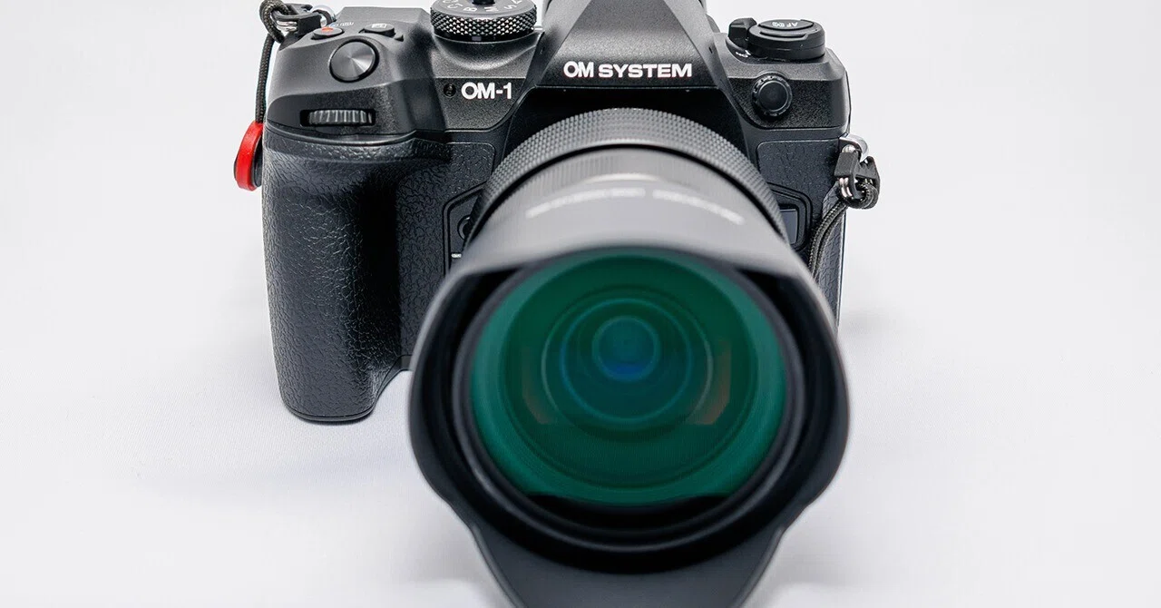 OM SYSTEM OM-1 Mark II ボディ 美品 シャッター数977回 OM SYSTEM OM-1 Mark II ボディ 美品 シャッター数977回 OM SYSTEM OM