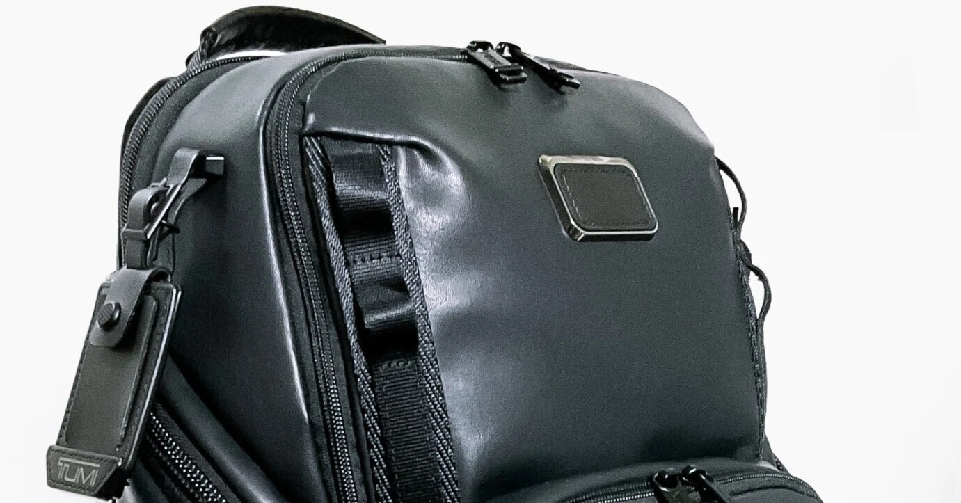 YAGOOさんが背負っているリュックは【TUMI「サーチ」バックパック