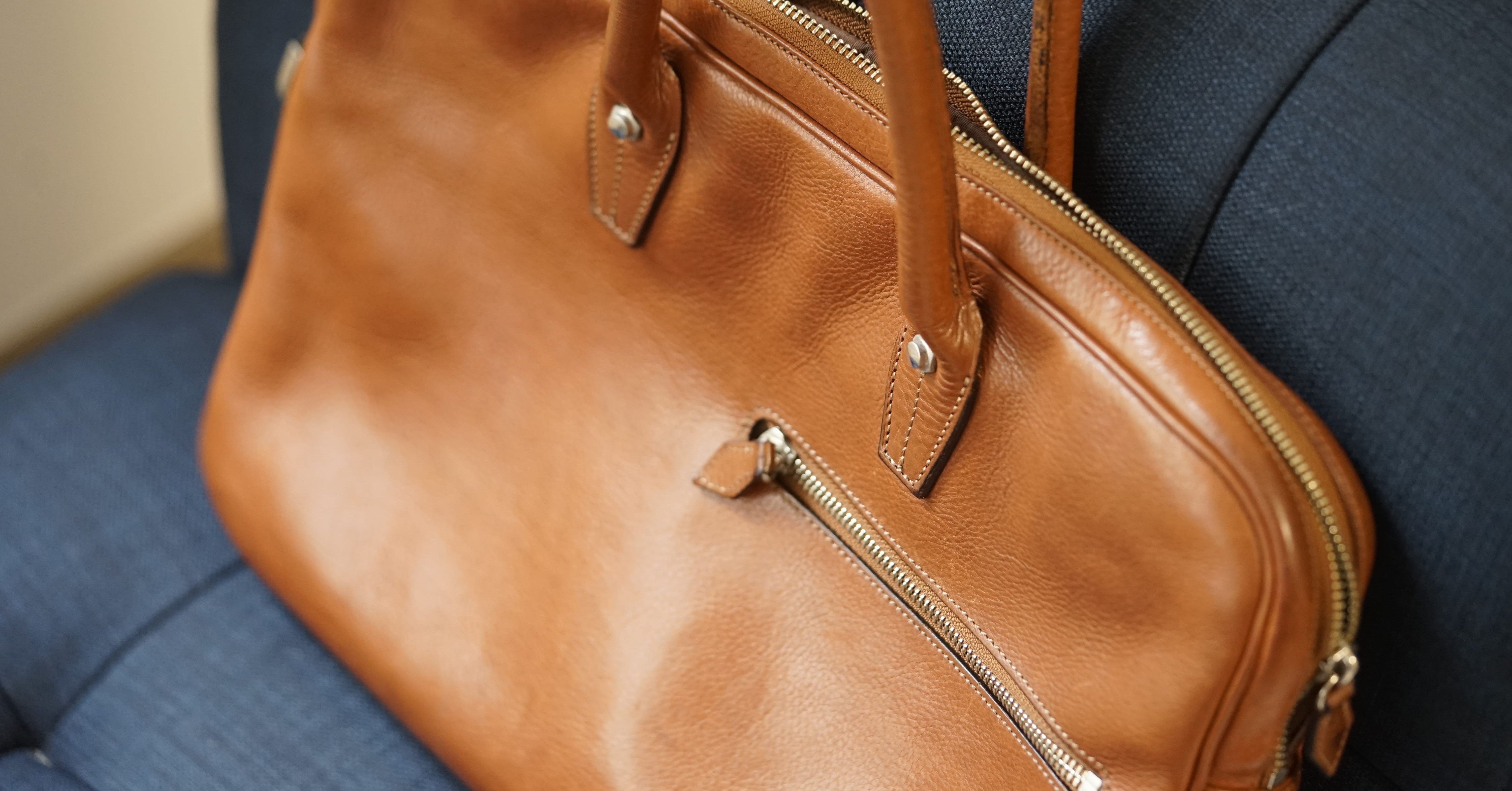 レビュー】万双のコードバン長財布、鞄を3年ほど愛用｜Ryoichi