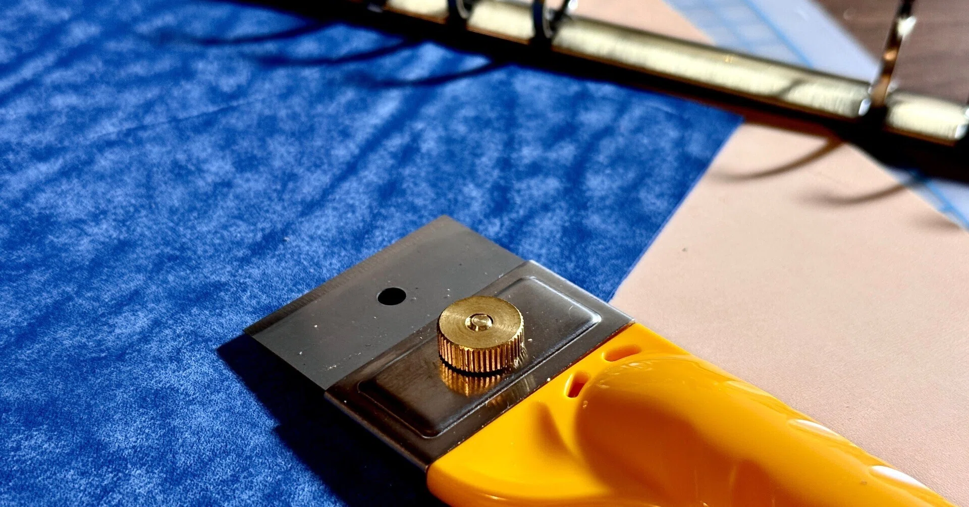 自作】余った金具でA5システムバインダーを作る【レザークラフト
