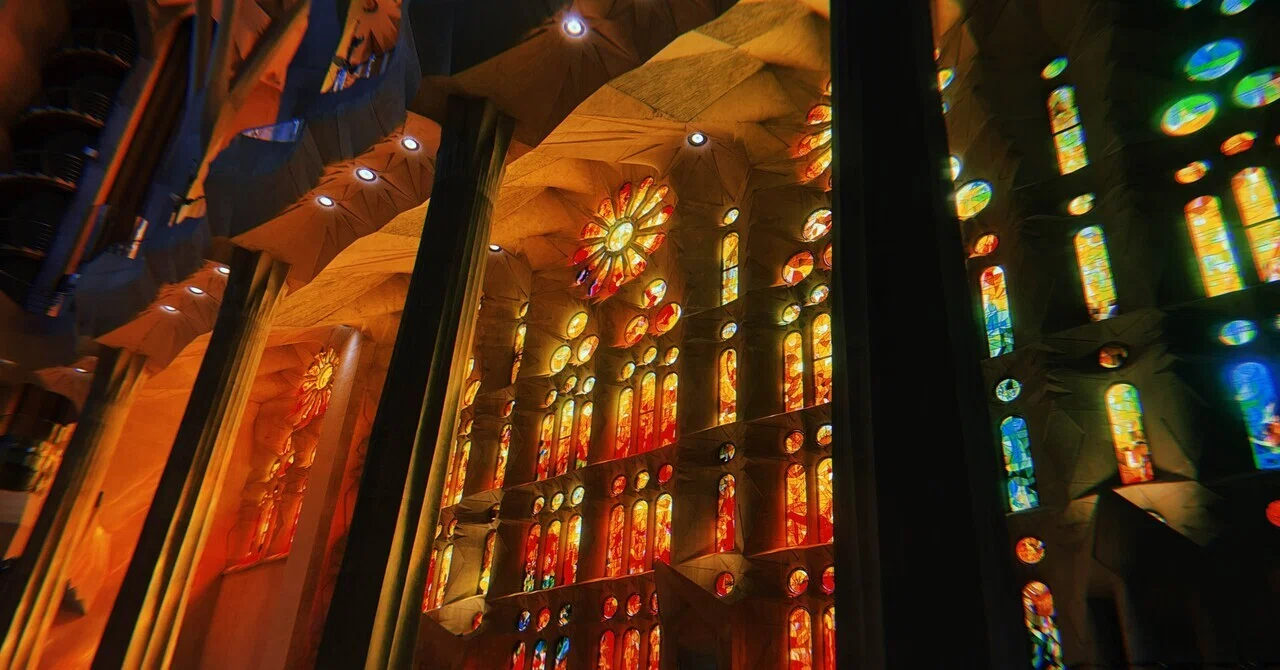 Sagrada Família / サグラダ・ファミリア聖堂(Barcelona, Spain)｜N