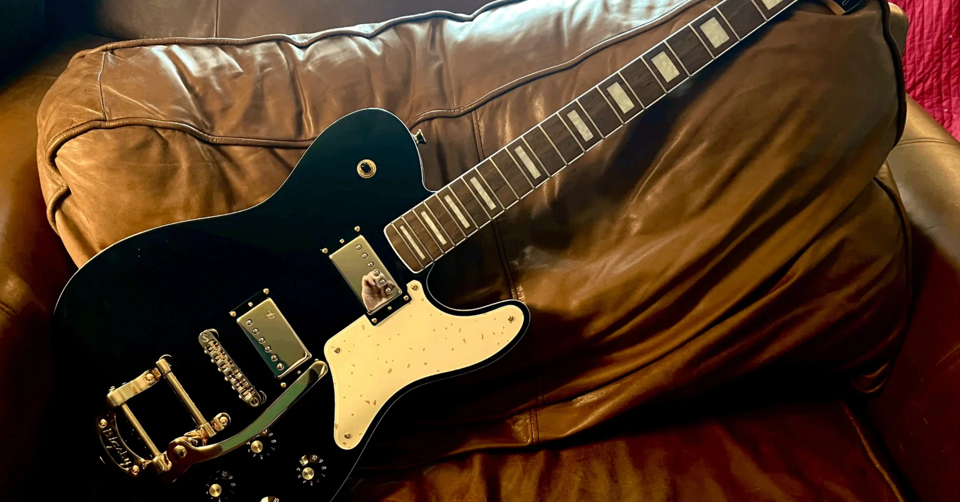 普通のギターじゃ満足できない大人へ。Squier Paranormal 2026が危険