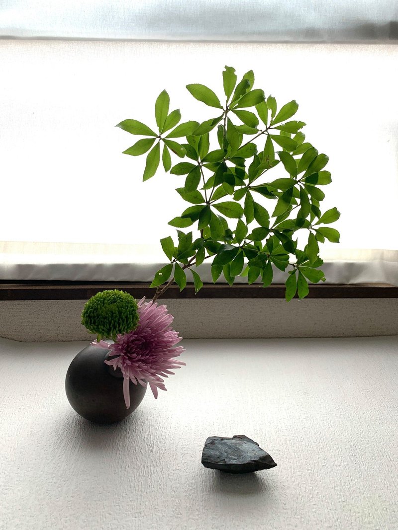花をいけることを通して気づいた 香りを聞き味わうこと Okopeople編集室 Note 花をいけることを通して気づいた 香りを聞き味わうこと Okopeople編集室 Note