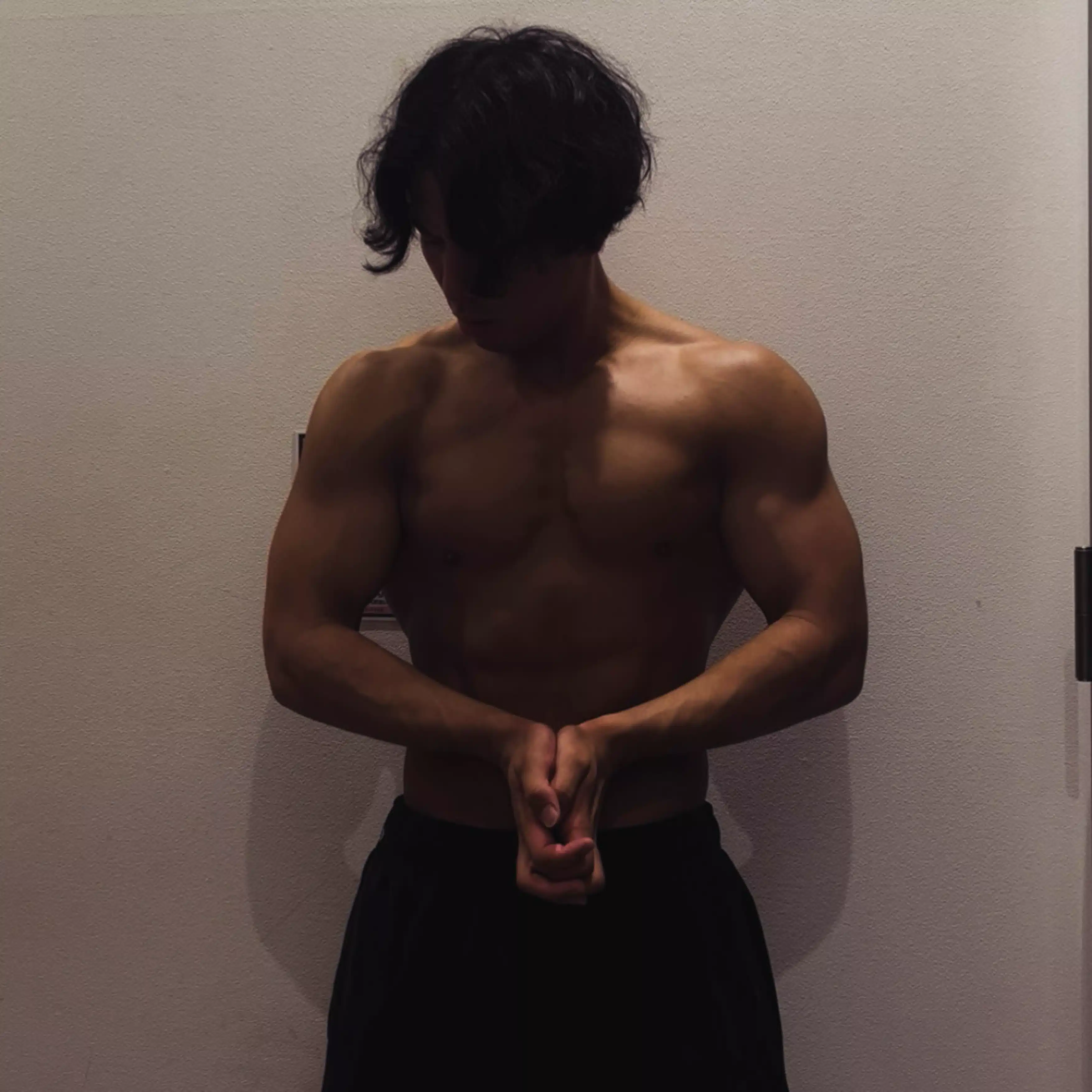 理学療法士｜姿勢改善・ダイエット専門| 佐々木亮成