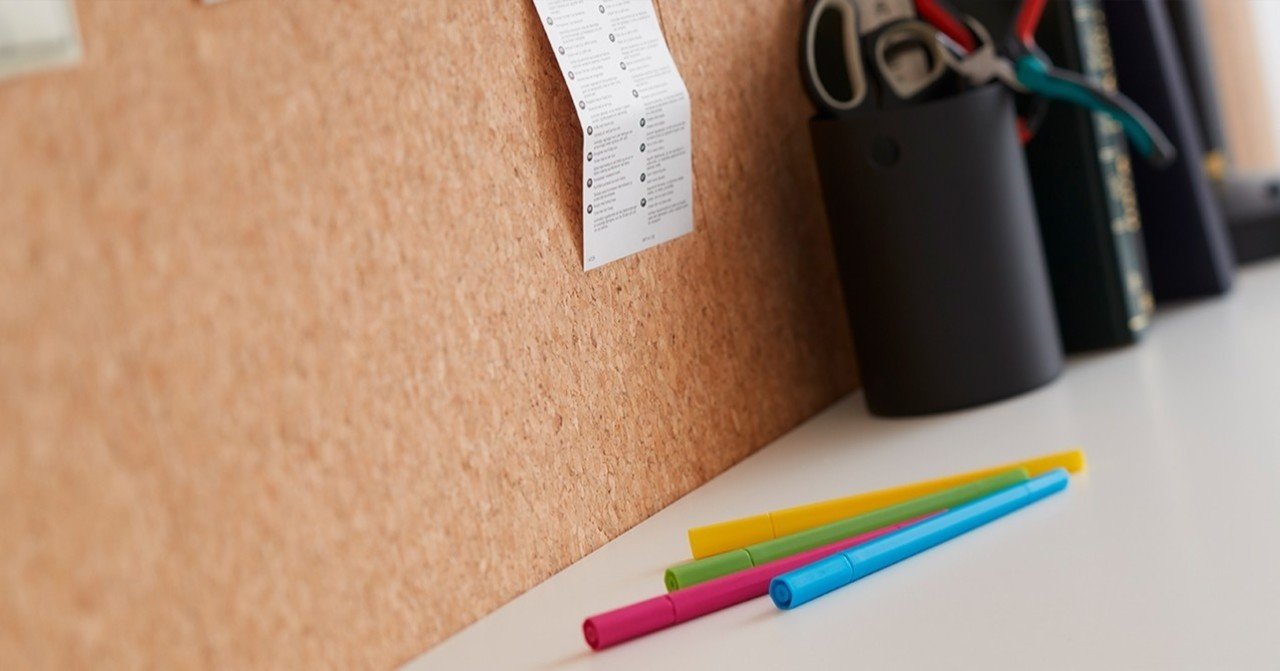 貼ってはがせる壁紙コルクシート 薄型だから曲面にも貼れちゃいます くらしを楽に楽しく Leehm Note 貼ってはがせる壁紙コルクシート 薄型だから曲面にも貼れちゃいます くらしを楽に楽しく Leehm Note