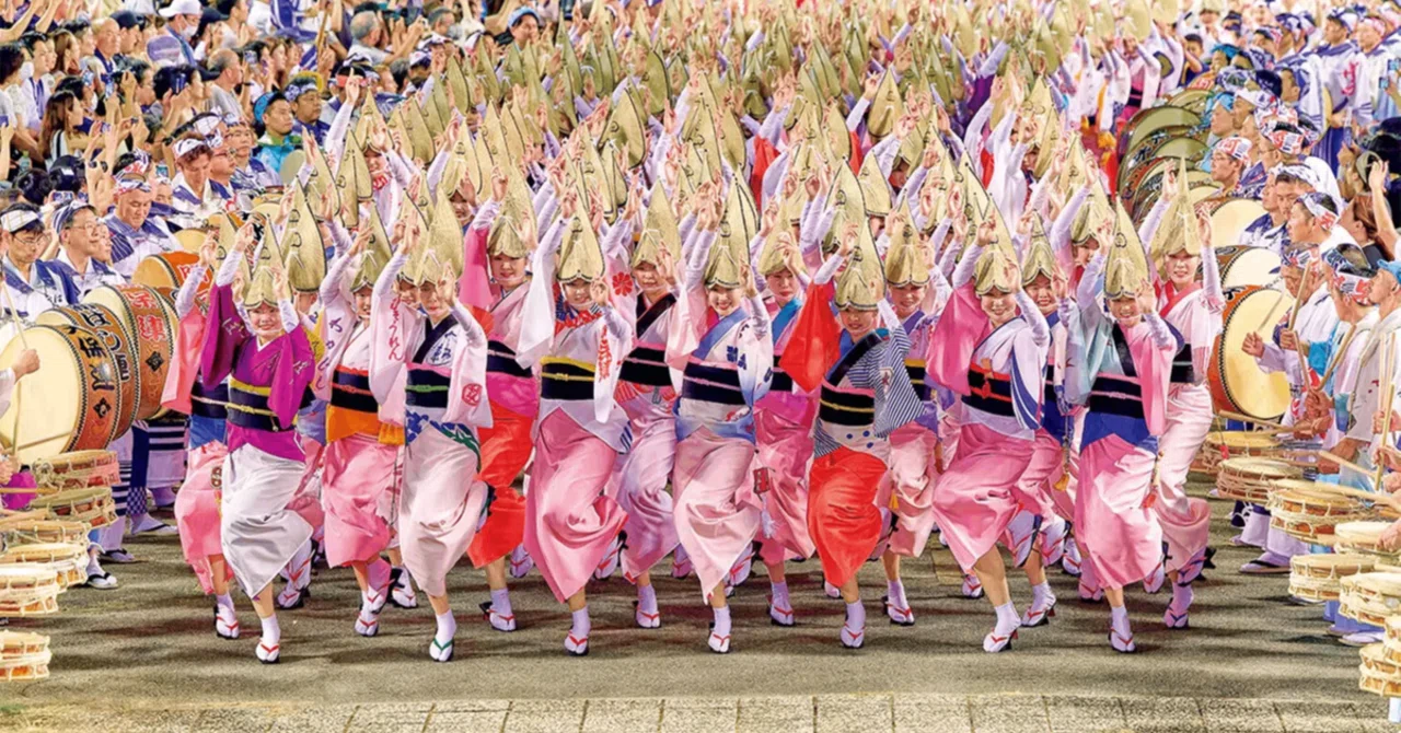 徳島】「踊る阿呆」が人と人をつなぐ——阿波踊りが400年以上愛され
