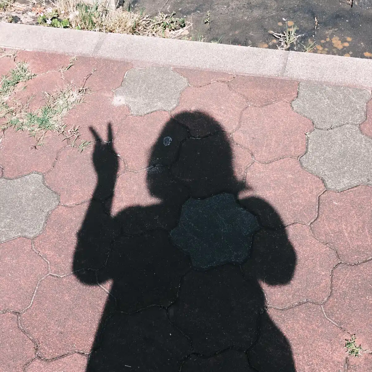 こん