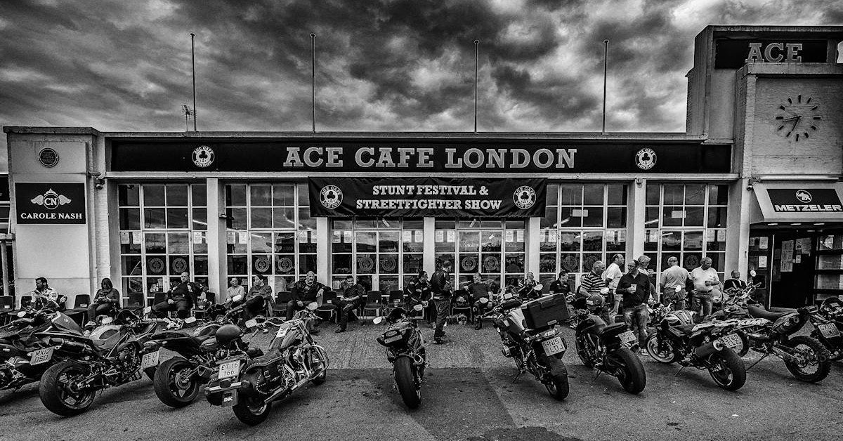 2）ロッカーズ (Rockers) 、具体的には｜artoday - chiaki