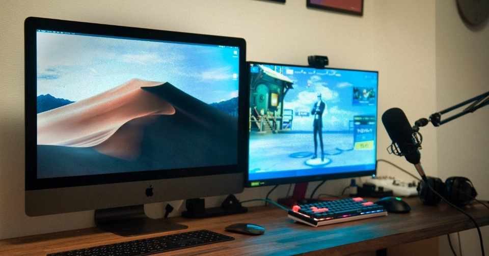 ゲーム実況が趣味なフリーランスデザイナーの作業環境 佐藤タカアキ Note