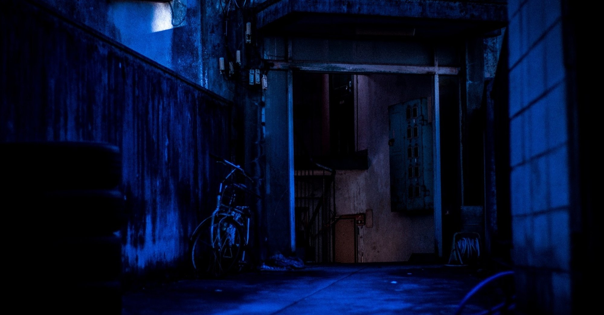 呪怨 呪いの家 90年代を渦巻く呪いのリアリティ ソナチネ Note 呪怨 呪いの家 90年代を渦巻く呪いのリアリティ ソナチネ Note