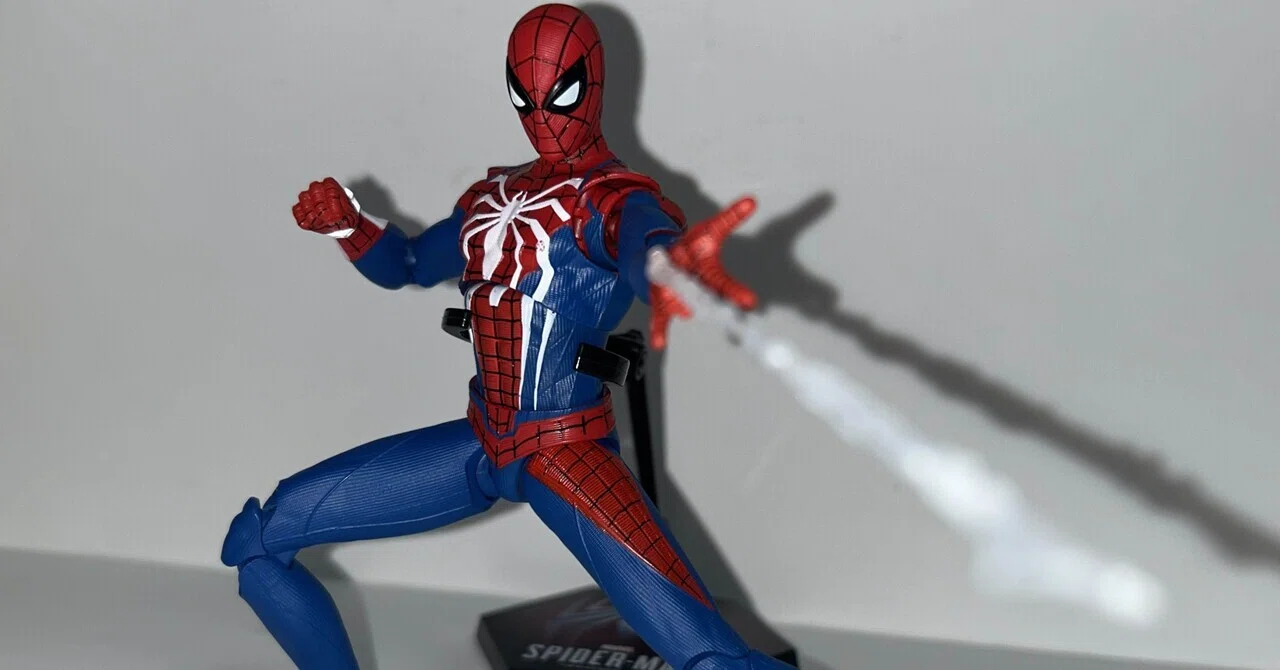 スパイダーマンのフィギュアを買った！！！！｜Reona