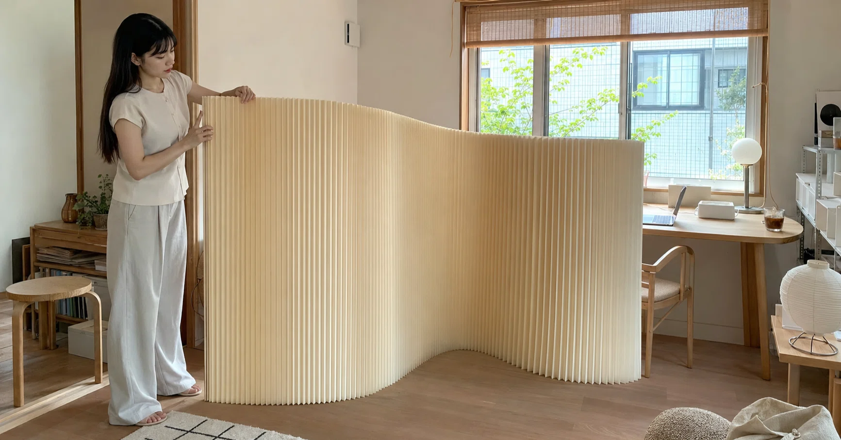 折りたたみ式ペーパーパーテーションで空間をやさしく仕切る｜キツネ