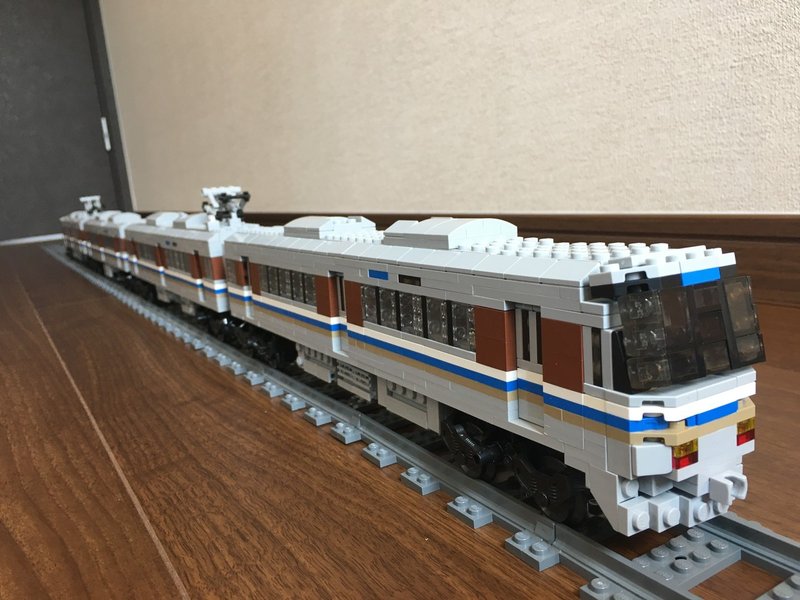 個人作品 Jr西日本223系電車 By番翁 灘校lego同好会 Note