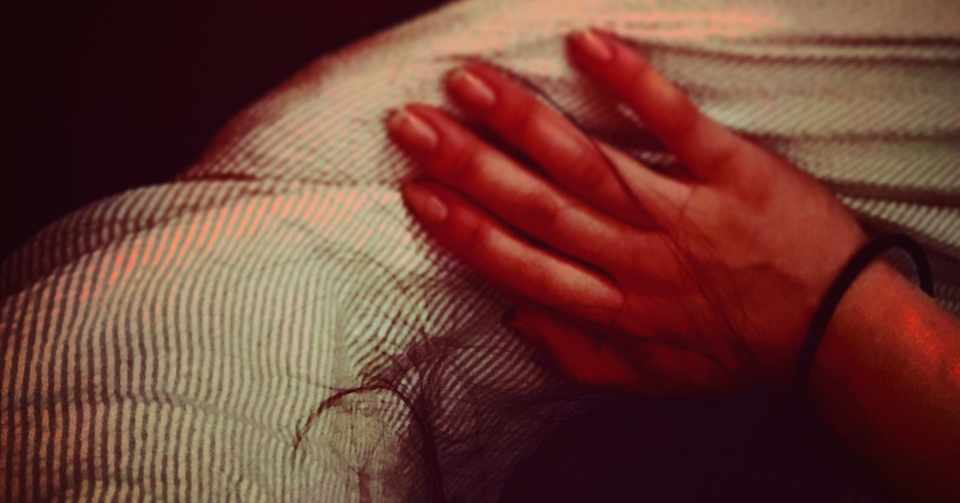 彼女からの性的お仕置きで一晩中亀頭責めされて鳴かされた話4 D 8 Note