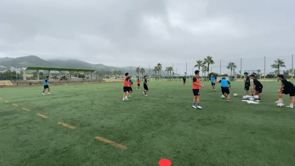 自主練習考案部 プロサッカー選手育成アカデミー淡路島 Note