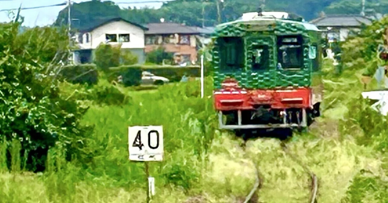 鍵のない部屋の向こうは香水の香り ローカル線と古民家の旅｜あすなろj
