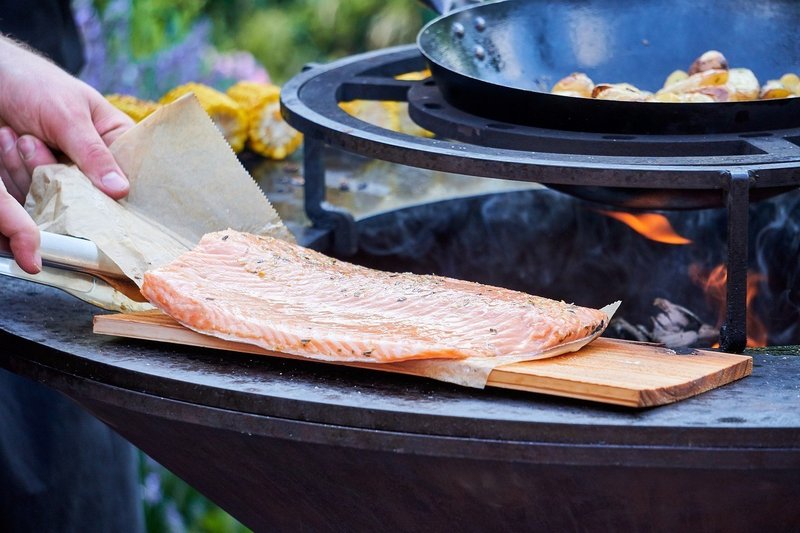 魚 フィレット 木製ボード グリル バーベキュー 肉 ホット 暖炉 火皿 夏 食品 
