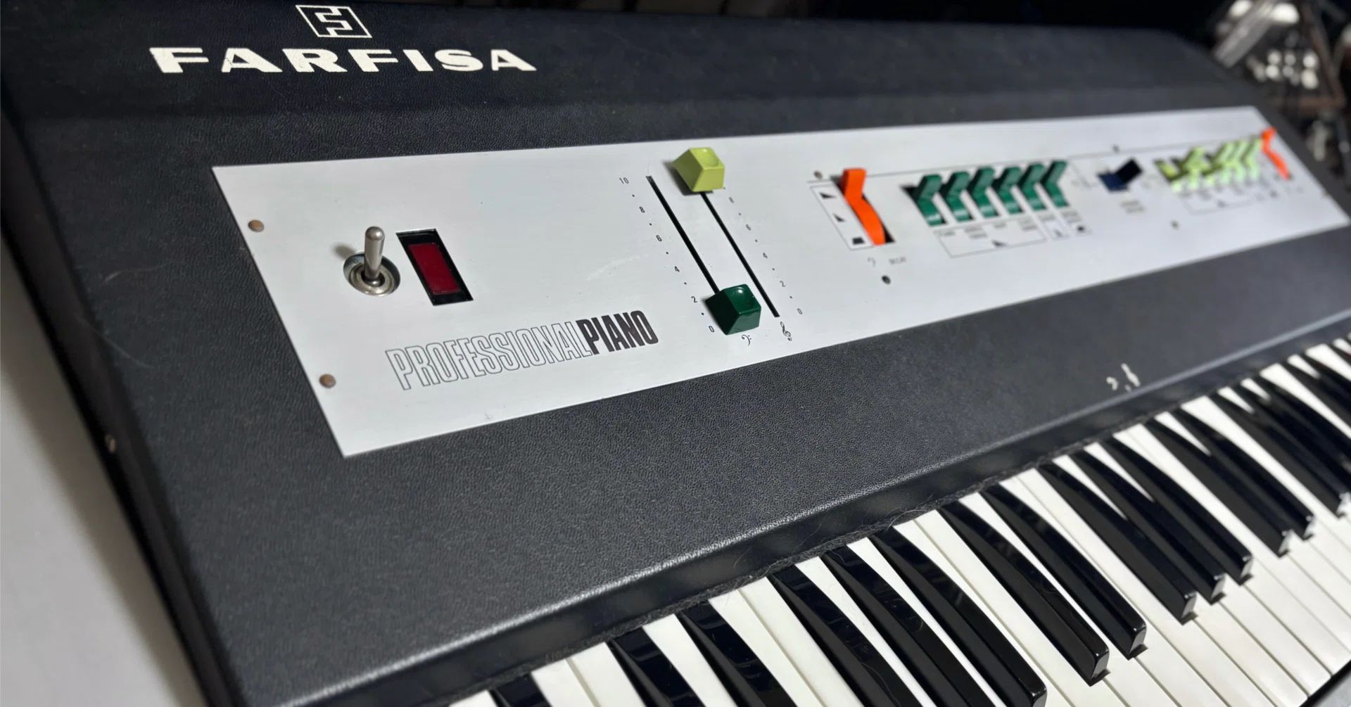 Farfisa Professional Piano Repair Memo｜ねこさぶろー