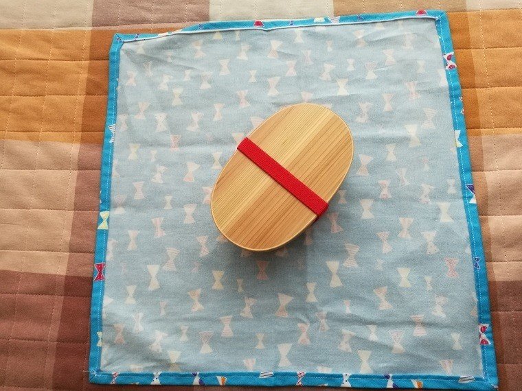 お弁当を包むランチクロスの作り方 額縁ぬい Kobilog Org こびログ Note お弁当を包むランチクロスの作り方 額縁ぬい Kobilog Org こびログ Note