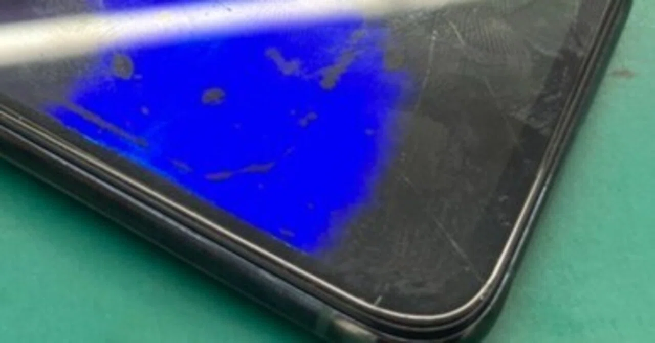 iPhone 11 Pro】画面割れ・表示不良も即日解決！他社修理歴があっても