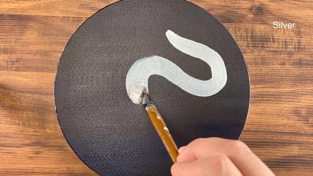 アクリル絵の具を使用した 銀の龍 の描き方 初心者が簡単に絵を描く方法 Junya Art Note アクリル絵の具を使用した 銀の龍 の描き方 初心者が簡単に絵を描く方法 Junya Art Note