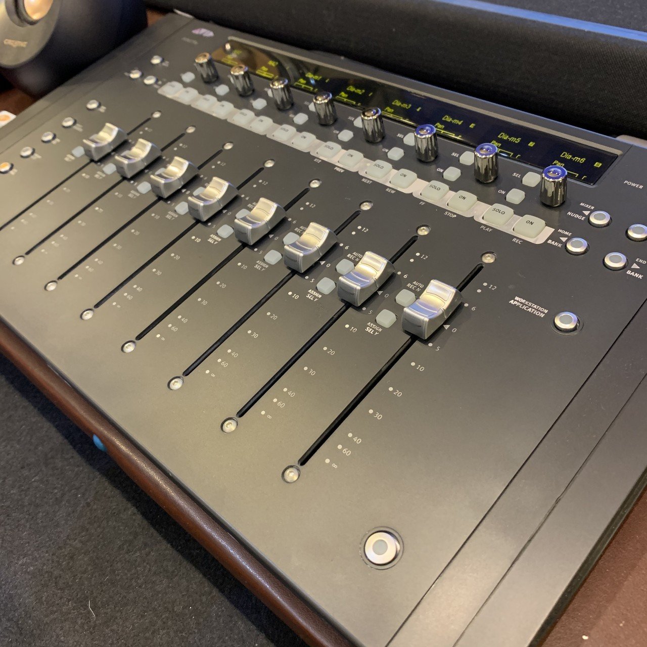 ゴムのベタベタ、加水分解。ArtistMixを自力修理。｜沖田純之介