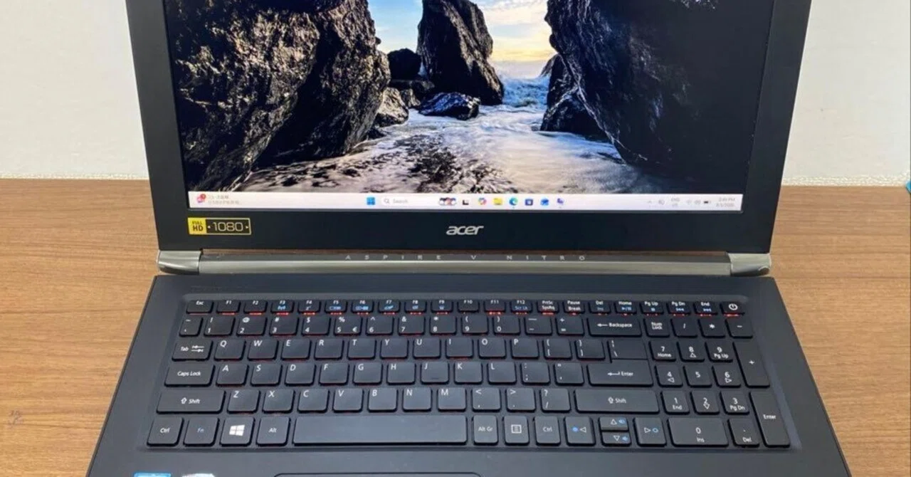 Acer Aspire V15 Nitro VN7-572G保証あり 本日見つけた掘り出し物】【保証付】即戦力ゲーミングノート Acer