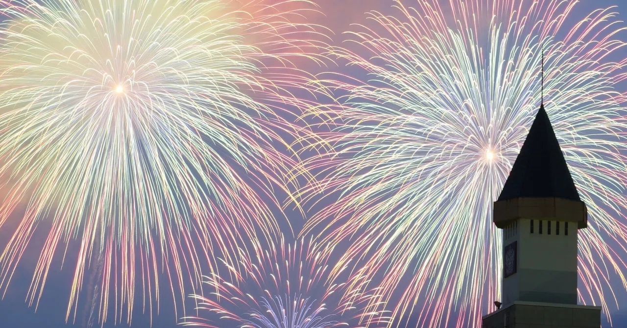 カメラを手に、長岡の夜空へ。花火を撮るひとり旅