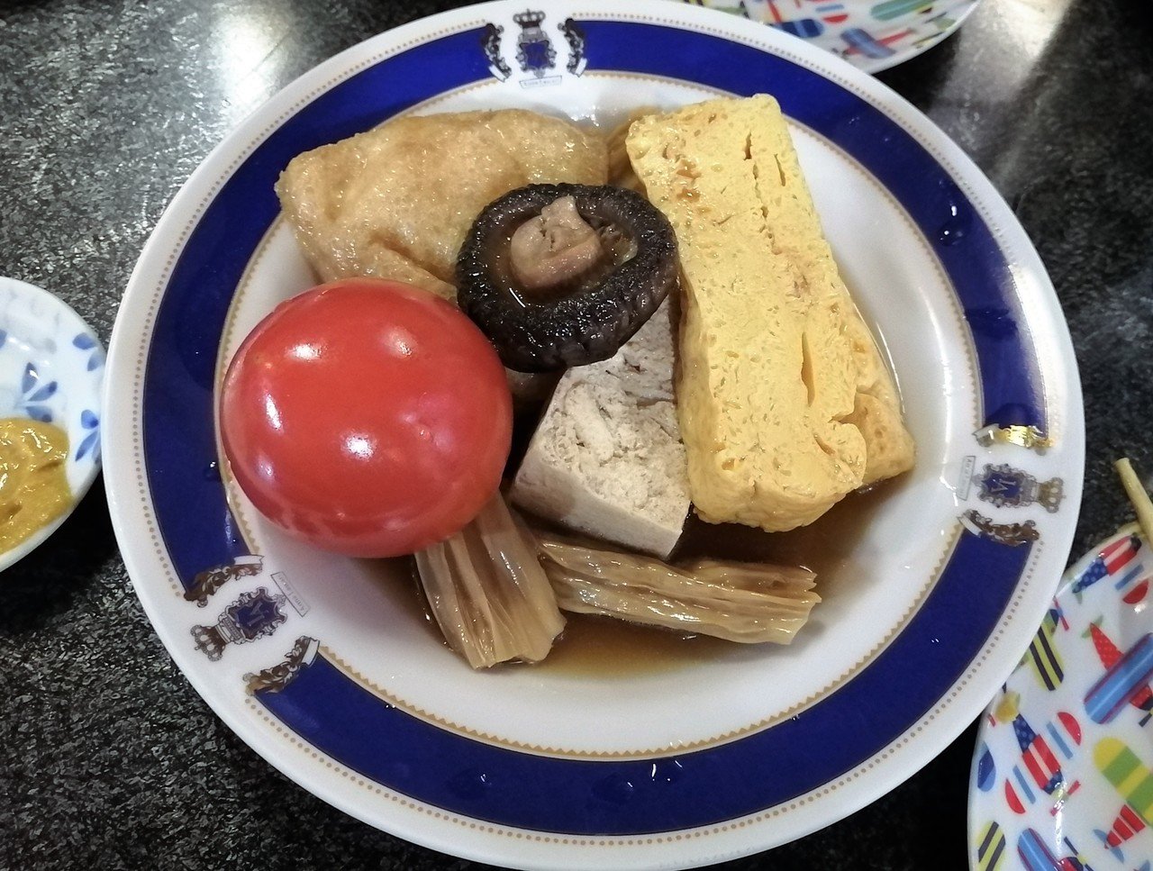 おでん専門_おふくろ_のトマト_しいたけ_しみ豆腐_ゆば_餅きんちゃく_厚焼き玉子