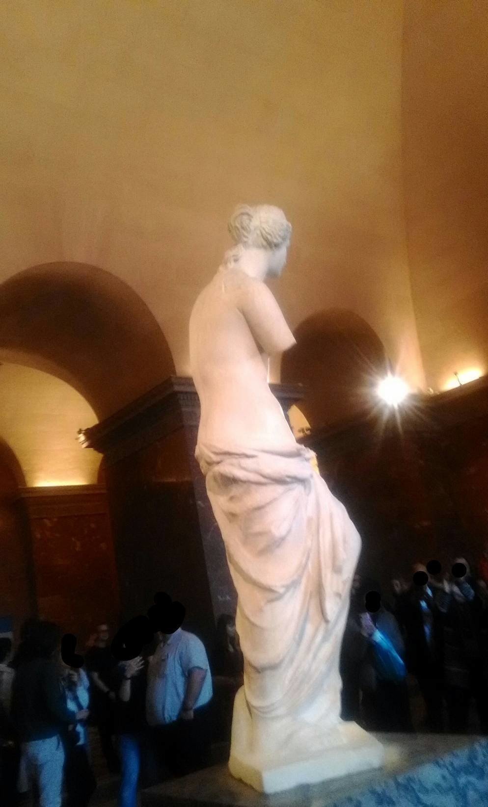 あの方の足を見たら意外と立派だった。｜New Normal